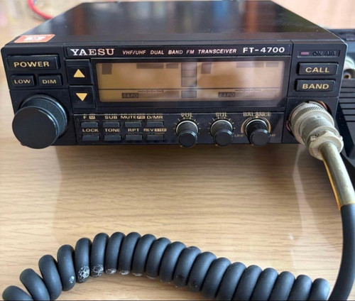 Yaesu 4700 vhf uhf - yaesu,