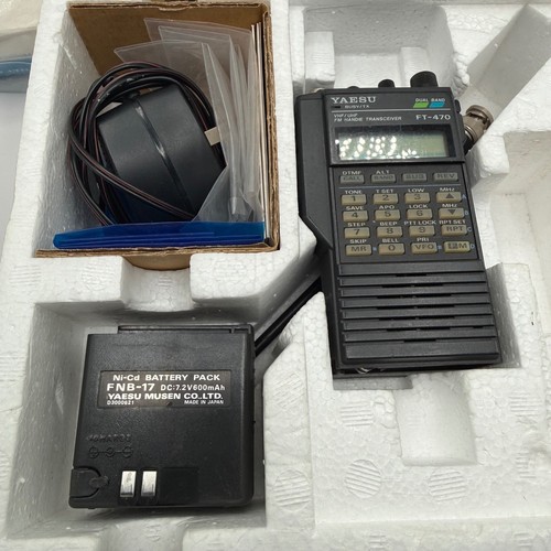 Yaesu 470 dual band vhf - dual,
